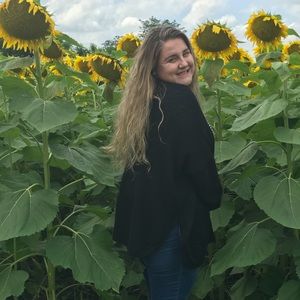 Meet your Posher, Madison